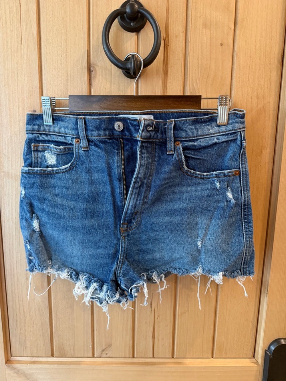 Abercrombie & Fitch Ultra High Rise Mom Short